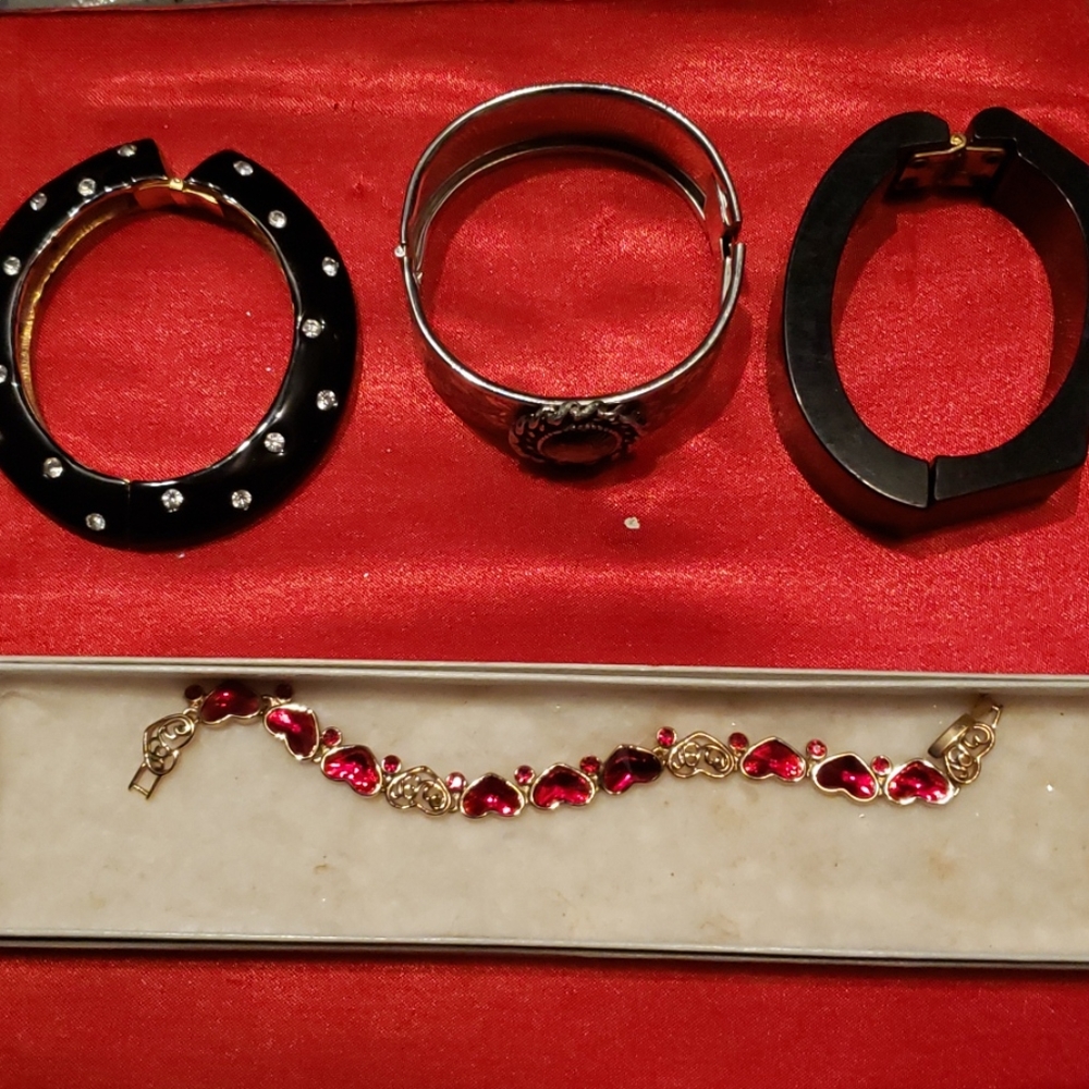 4 bracelet set